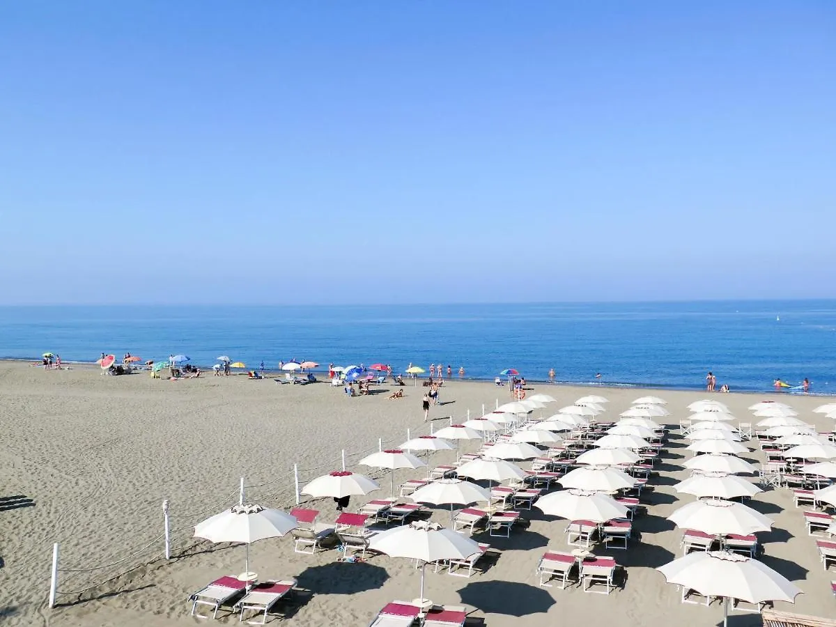 Apartment Magnolia-12 By Interhome Marina Di Bibbona Italy