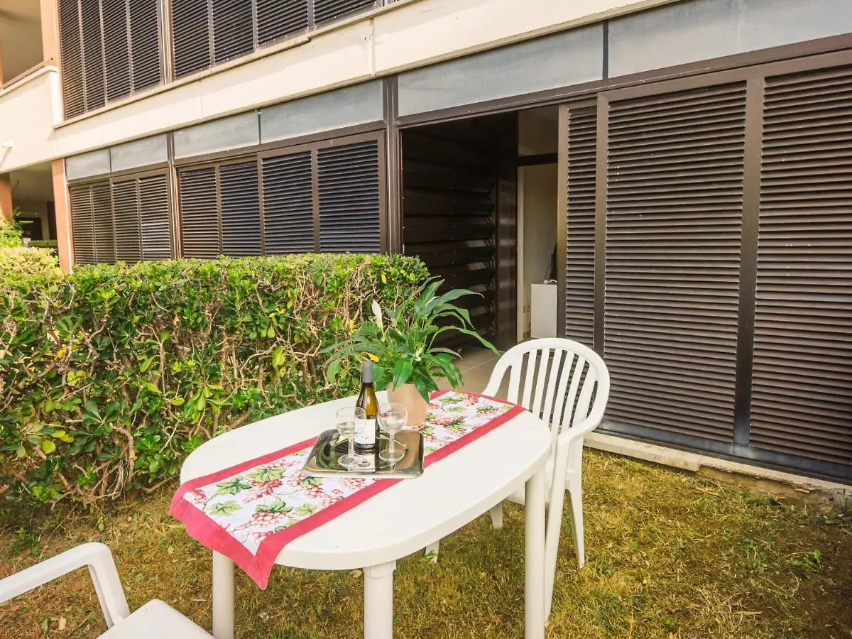 Apartment Magnolia-12 By Interhome Marina Di Bibbona 0*,